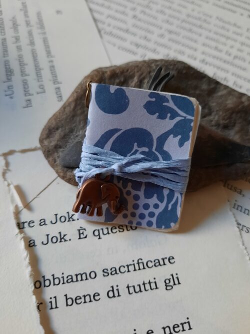 Book-charm: ciondolo a forma di libro con charm - immagine 4